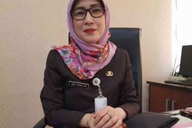 Vaksinasi COVID-19 bagi nakes di Kabupaten Bekasi diundur