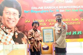 Diawal tahun, Kapolres Asahan raih penghargaan Kak Seto Award dan Polis Award 2020
