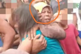 Aksi heroik emak-emak di Labuhanbatu Selatan selamatkan pelaku penculikan dari amukan massa