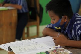 UJI COBA TATAP MUKA DI 3 SEKOLAH DI KENDARI Page 4 Small