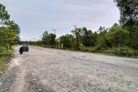 Jalan ke bandara Sjamsudin Noor diharapkan semua mulus 2021