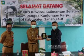 Komisi II DPRD Kalsel gali potensi wisata Tanah Laut