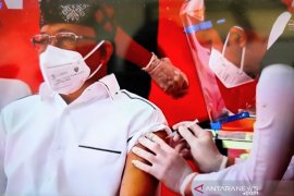 Gubernur Bali jadi orang pertama disuntik vaksin COVID-19 (video)