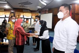 Sekda serahkan SK pengangkatan kepada 289 CPNS Pemprov Sumut