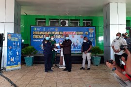 Vaksinasi COVID-19 wilayah Papua diikuti 20 relawan