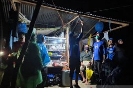 Human Initiative terobos jalan berbatu, beri bantuan gempa Sulawesi Barat
