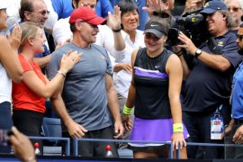 Jelang Australian Open, pelatih Andreescu positif COVID-19