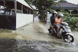 Banjir tinggi di Banjarmasin belum surut