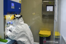 Peresmian Laboratorium Biomolekuler