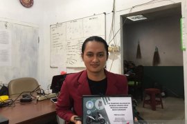 Mahasiswa UMM rancang alat pendeteksi kelayakan oli kendaraan berbasis android