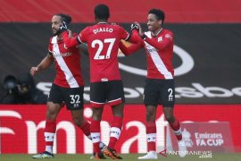 Southampton singkirkan Arsenal dari Piala FA berkat gol  bunuh diri