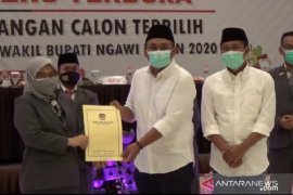 KPU Ngawi tetapkan  Ony-Antok sebagai bupati-wakil bupati terpilih