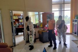 Satgas COVID-19 Paser semprot disinfektan sejumlah OPD