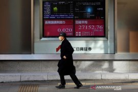 Saham Jepang mengikuti Wall St lebih tinggi, investor buru perusahaan kuat
