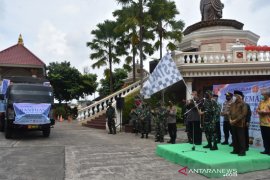 Korem 091/ASN dan Majelis Pandita Buddha Maitreya Indonesia Berangkatkan Bantuan ke Kalimantan Selatan