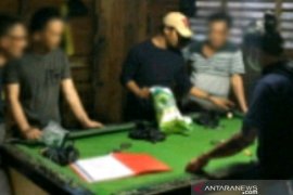 Polisi Meranti tangkap tiga penjudi biliar