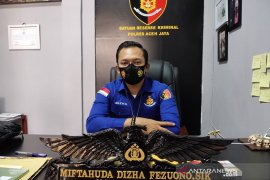 Polisi buron dua tersangka kematian lima gajah di Aceh Jaya