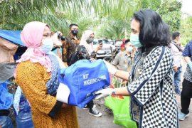 Menteri PPPA ajak gotong royong penuhi hak perempuan dan anak korban gempa