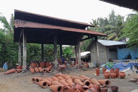 Sentra perajin gerabah Banyumulek di saat pandemi