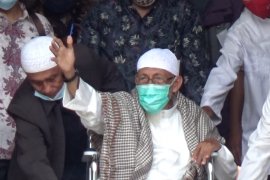 Tiba di Ponpes, Ba'asyir habiskan waktu bersama keluarga