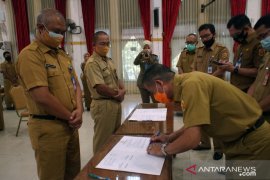 Aparatur BPKAD tandatangan perjanjian kinerja ASN