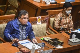 Pembahasan vaksin merah putih