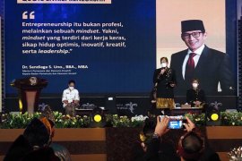 Kemenparekraf targetkan cetak 2.200 lulusan perguruan tinggi vokasi pariwisata