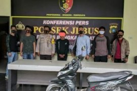 Polisi Bangka Barat ringkus pelaku penggelapan sepeda motor