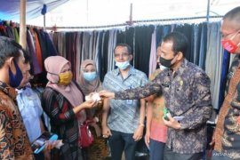 Pemkab Tanah Datar luncurkan e-retribusi pasar