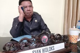 DPRD Gorut perjuangkan program listrik jangkau wilayah "gelap"