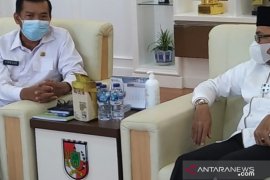 Wako  Pekanbaru  sambut program pangan Bulog  khusus stunting