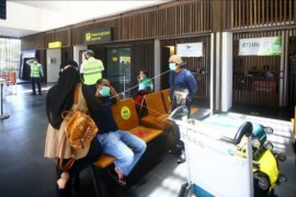 Bandara Banyuwangi tutup karena abu Gunung Raung