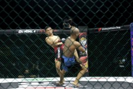 Billy pertahankan gelar kelas Strawweight One Pride MMA