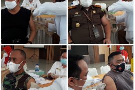 Forkopimda Langkat divaksin COVID-19