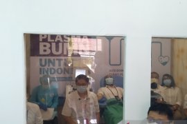 Satgas BUMN Kalsel awali sepuluh kantong donor darah plasma konvalesen