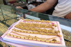 Harga emas murni di Aceh Jaya turun menjadi Rp2,7 juta per mayam