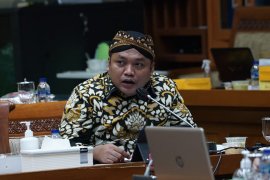 Gus Nabil: Kebijakan Pemerintah Berdampak pada penurunan COVID-19