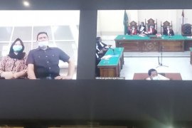 Pengadilan Negeri adili seorang wanita langgar UU ITE
