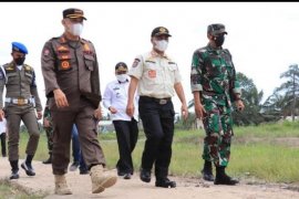 Muba bangun jalan dan jembatan menuju daerah perairan