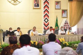 Jelang akhir masa jabatan, Bupati Tapsel ke seluruh Kades: "Datang tampak muka pulang tampak punggung"