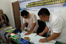KPAD Labura dan Universitas Labuhan Batu tanda tangani MoU