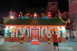 Suasana malam Imlek di Kelenteng Hok Tek Che Tanjung Pandan sepi