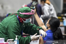 Vaksinasi COVID-19 untuk lansia, Kemenkes RI terbitkan surat edaran pelaksanaan