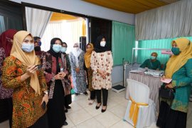 Hari Kanker Sedunia: Banyuwangi gelar tes IVA gratis deteksi dini kanker serviks