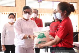 Putri Koster ajak kader PKK Bali hayati dan amalkan 10 program pokok