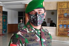 Tentara korban tembak KKB di Intan Jaya dievakuasi ke RS Timika
