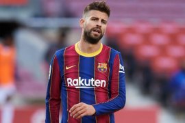 Bek Barcelona Gerard Pique terancam absen tiga pekan karena cedera