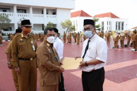 39 P3K Provinsi Kepri terima SK pengangkatan dari Plh Gubernur