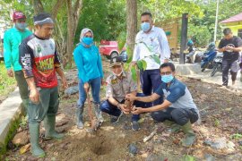 Dishut Kalsel dapat apresiasi gandeng generasi muda "revolusi hijau"