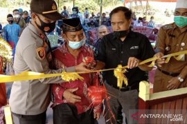 Dapat program bedah rumah, guru ngaji: terimakasih bapak yang telah membantu